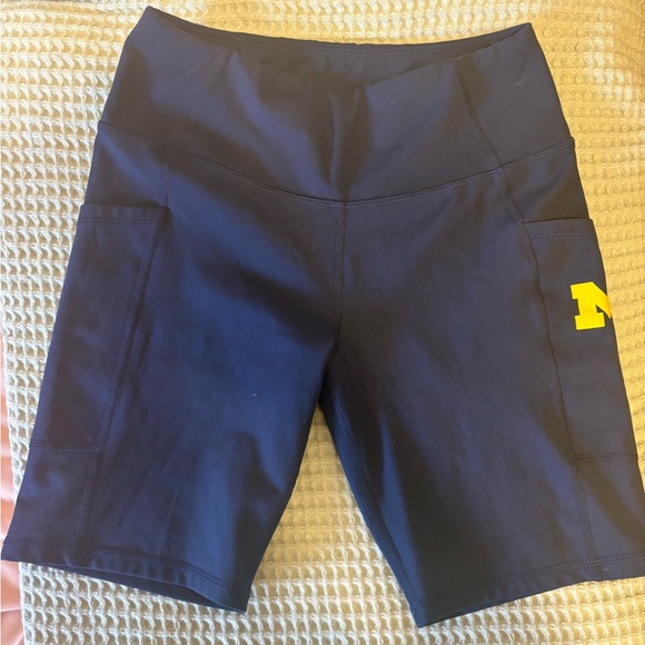 University of Michigan Biker Shorts with pockets - Picture 1 of 4